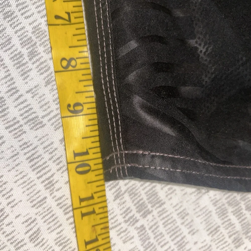 NWT  GOTCHA MENS SWIM / BOARD SHORTS -  shadow aop black y2k - SIZE 36
